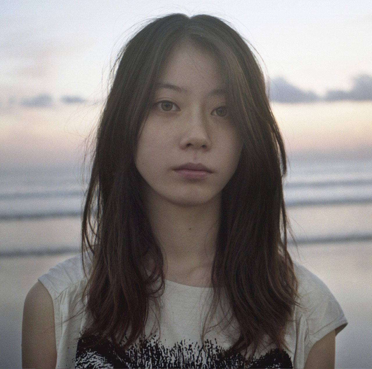 Chara「JEWEL」裏ジャケット