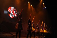 「私立恵比寿中学オータムデフスターCOMECOMEツアー2013～デラックス・ジャム・ジャンボリー・ネオ～」Zepp Tokyo公演の様子。