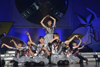 新曲「未確認中学生X」のイントロシーン。