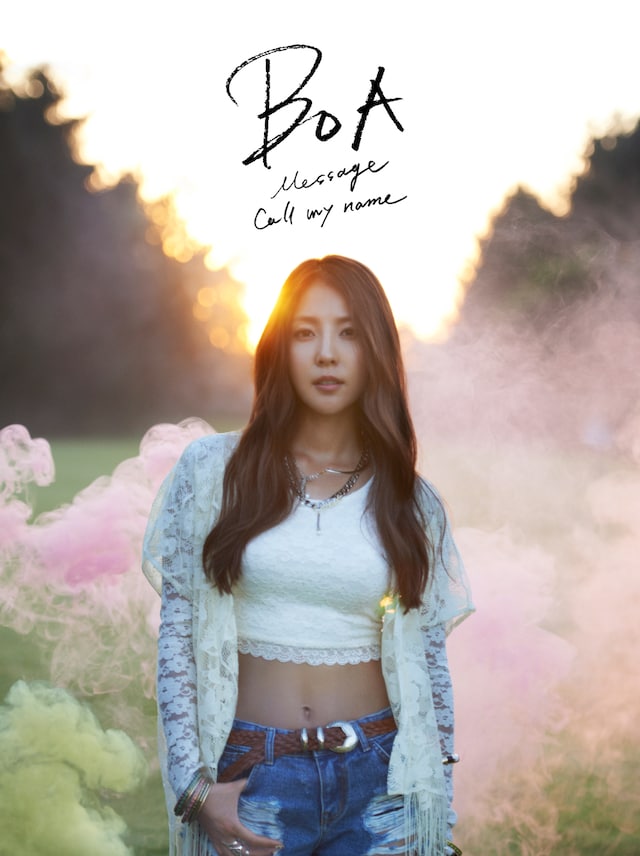 BoA「Message / Call my name」CD＋DVD盤ジャケット