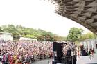 まいど!チームしゃちほこ、浪速で「愛のフリーライブ」