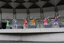 チームしゃちほこ「愛のフリーライブ」の様子。