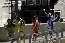 チームしゃちほこ「愛のフリーライブ」の様子。