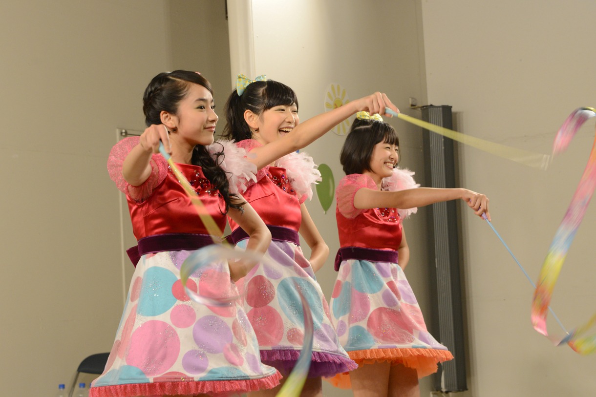 おはガールちゅ！ちゅ！ちゅ！「夢ふうせん」先行予約イベントの様子。