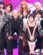 撮影終了後の記念撮影の様子。