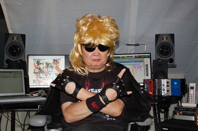 「織田のぶニャが？」こと大木凡人。