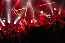 AA=「Digital single release live WAR3-HUMAN2 NIGHT」の様子。（撮影：太田好治 / 中島未来）