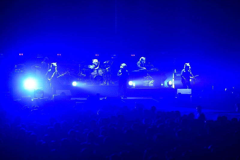 MAN WITH A MISSION「『Wake Myself Again TOUR 2013』Supported by Budweiser」神奈川・横浜アリーナ公演の様子。