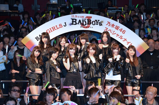 「"BAD GIRLS J" 乃木坂46スペシャルナイト」フォトセッションの様子。