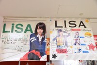 天井には懐かしいポスターも。