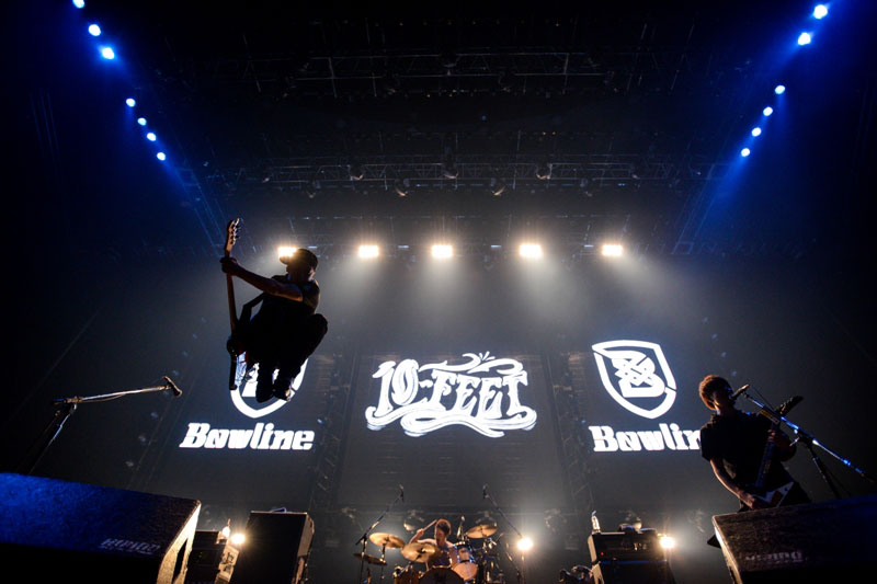 10-FEET