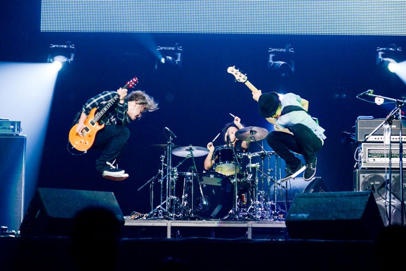 AIR SWELL