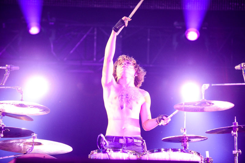 CROSSFAITH