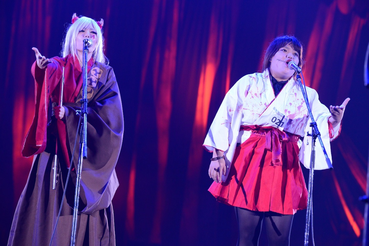 「HALLOWEEN PARTY 2013」幕張メッセ公演初日で行われた「From KARAOKE to the STAGE」の様子。（撮影：緒車寿一、田中和子）