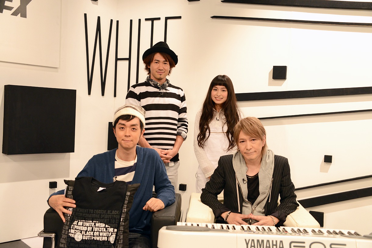 ヒャダイン（手前左）と小室哲哉（手前右）が出演した「WISH presents 白黒歌合戦」#6収録後の様子。