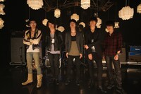 [Champagne]とNICO Touches the Wallsの光村龍哉。