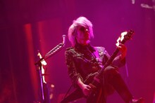 K.A.Z（撮影：緒車寿一、田中和子）