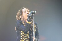 青木隆治（撮影：緒車寿一、田中和子）