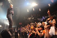 氣志團「AKASAKA HALLOWEEN WEEK 2013」のライブの模様。