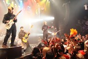 氣志團「AKASAKA HALLOWEEN WEEK 2013」のライブの模様。