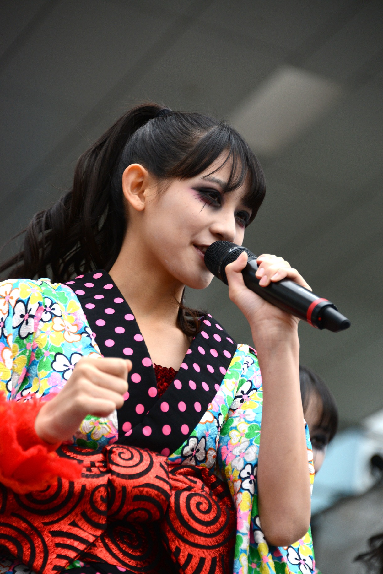 秋本帆華