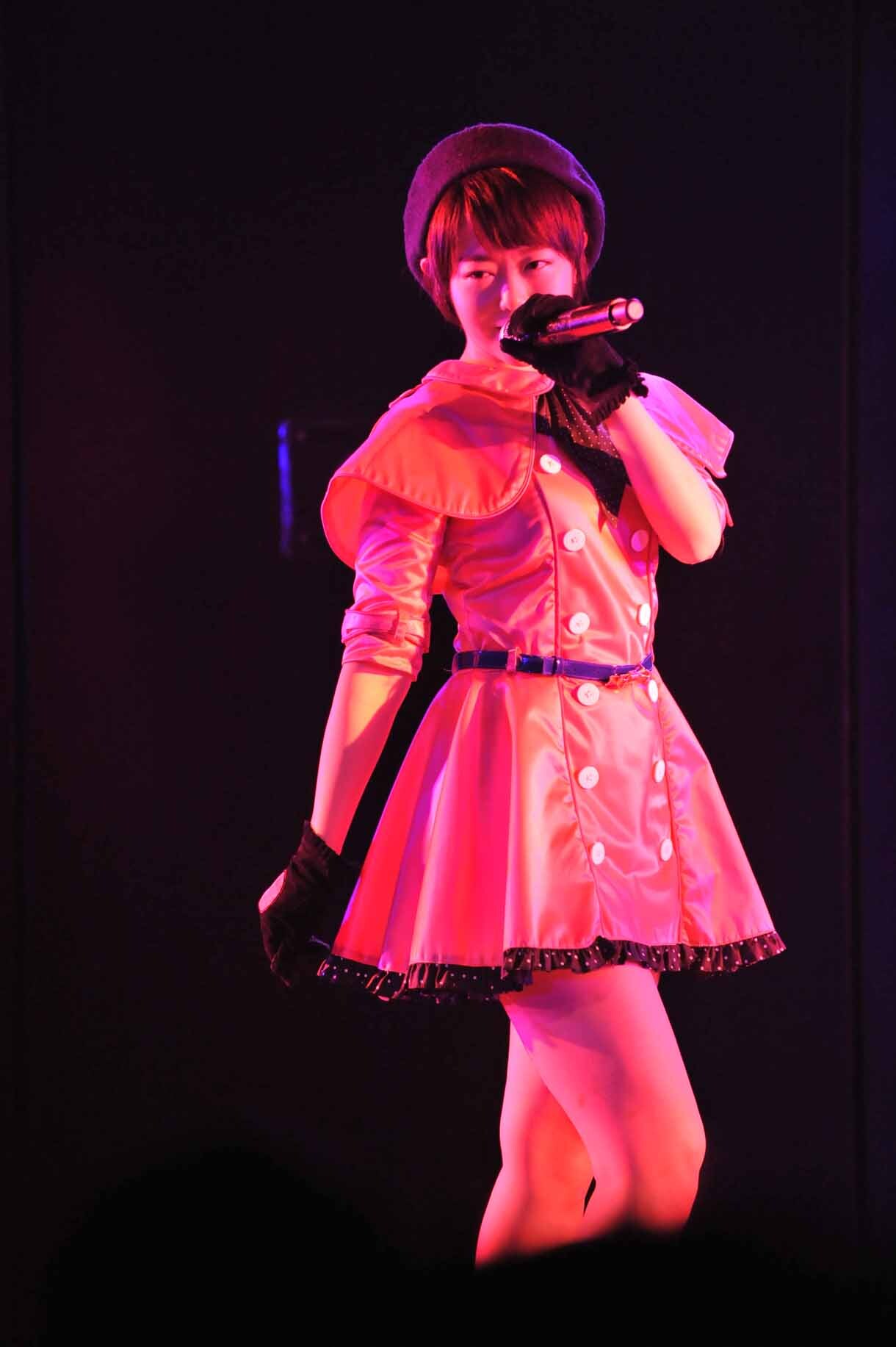 峯岸みなみ - AKB48“峯岸チーム4”全開パフォーマンスで初公演スタート