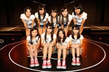 HKT48第3期生メンバー（左上から時計回りに筒井莉子、外薗葉月、矢吹奈子、山内祐奈、山下エミリー、田中美久、坂本愛玲菜、栗原紗英、荒巻美咲 (c)AKS