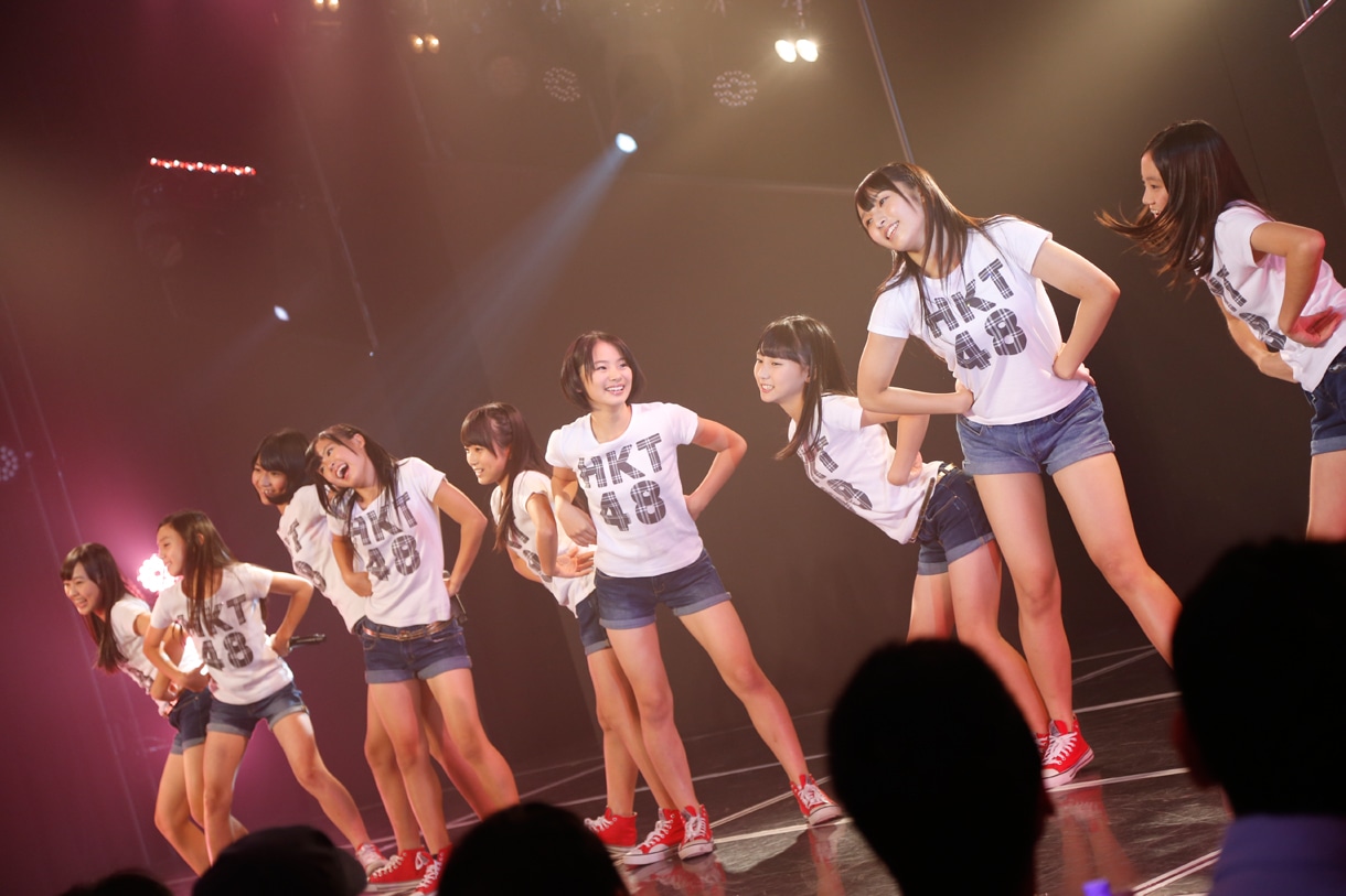 アンコールに登場した3期生。 (c)AKS