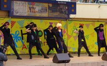 超特急「Kiss Me Baby～あなたはキスしたい？それともキスされたい??～ツアー」東京・亀戸サンストリート公演の様子。