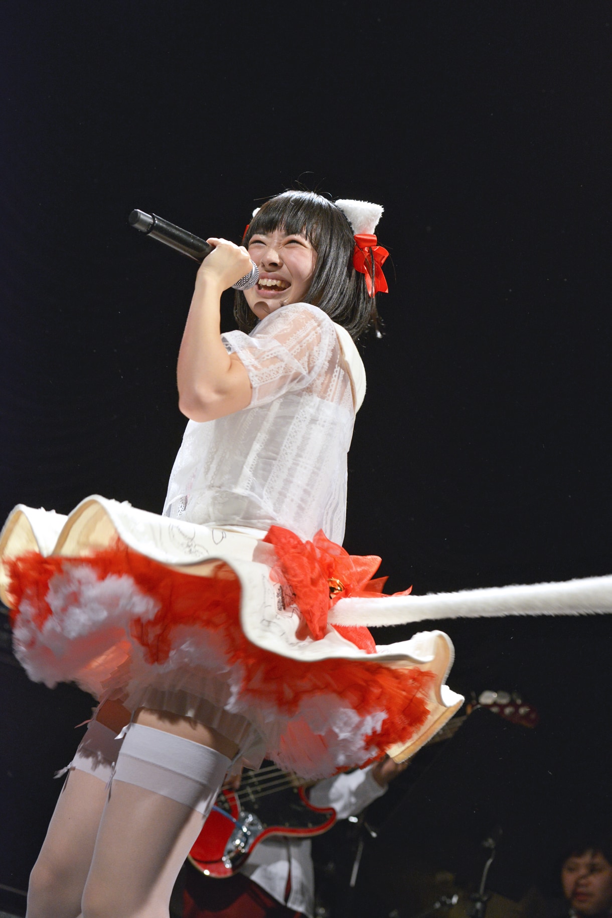 いずこねこ、憧れの東京キネマ倶楽部でバンド編成ライブ - 音楽ナタリー