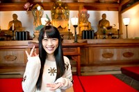 東京・深大寺を訪れた高城れに。