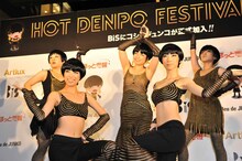 BiS「恋の電報JAPAN」の様子。