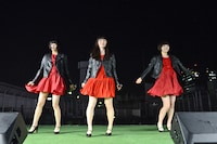 Negicco「ときめきのヘッドライナー」発売記念イベントの様子。