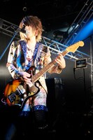 CHISA（Vo）（撮影：釘野孝宏）