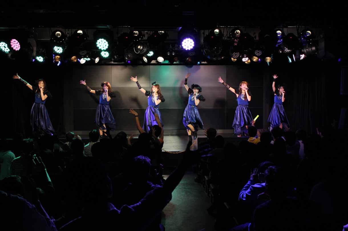 愛乙女★DOLL定期公演で新衣装が初披露された。