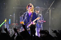 須藤寿（Vo, G）