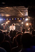 あらかじめ決められた恋人たちへ、東京・下北沢SHELTER公演の様子（撮影：鳥居洋介）