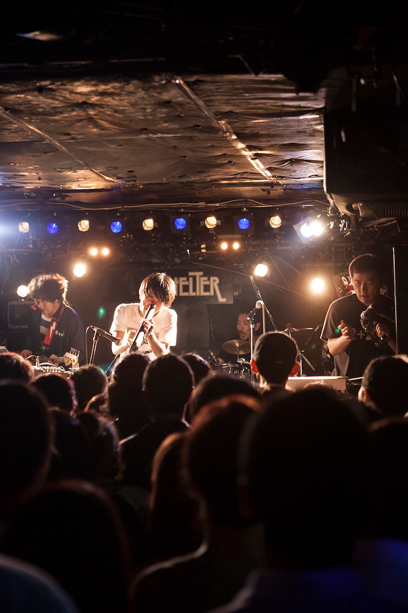 あらかじめ決められた恋人たちへ、東京・下北沢SHELTER公演の様子（撮影：鳥居洋介）