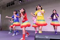 本日11月10日に大阪・あべのキューズモールで行われたたこやきレインボーのイベントの様子。