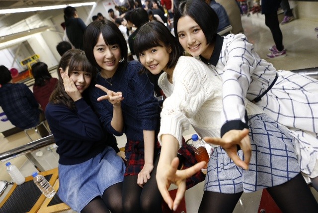 「HKT48『メロンジュース』発売記念 大ボウリング大会」の様子。