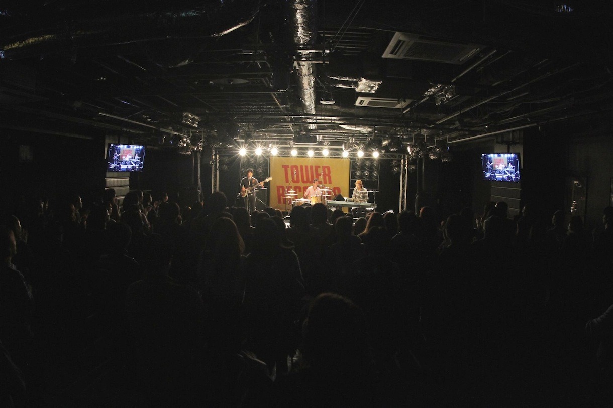風味堂「風味堂 スペシャルライブ ～10周年イヤーキックオフパーティー～」の様子。（Photo by TSUNEO KOGA）