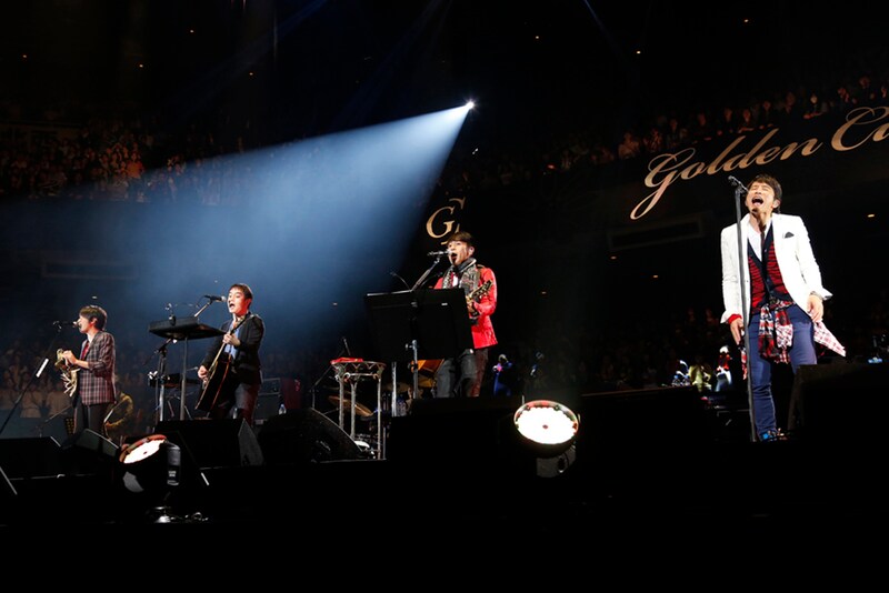 「Golden Circle Vol.18 ～Yohito Teraoka 20th Anniversary Special～」日本武道館初日公演の様子。（撮影：ほりたよしか）