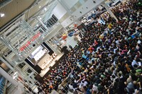 MEGA WEB トヨタシティショウケースのリニューアル1発目となった今回のイベント会場にはあふれんばかりのファンが集まった。