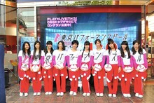 東京・タワーレコード渋谷店へ移動した東京パフォーマンスドール。