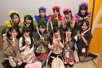 変顔が好きなチームしゃちほこ＆たこやきレインボー。