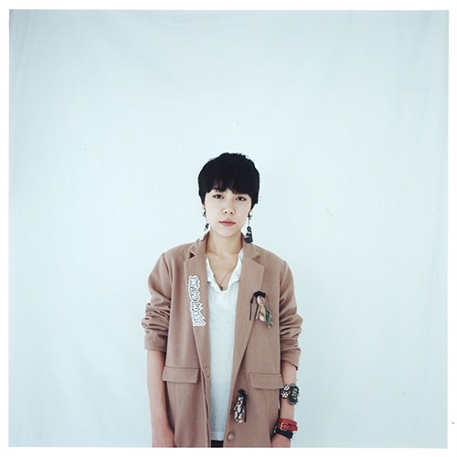 安藤桃子