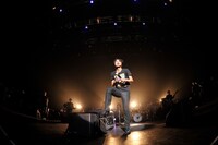 藤井フミヤ「復活！カウントダウンライブ青春『50日前夜祭』」の様子。（撮影：三浦憲治）