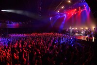 藤井フミヤ「復活！カウントダウンライブ青春『50日前夜祭』」の様子。（撮影：三浦憲治）