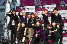 超特急イベントにビッグダディ登場！コラボステージ披露