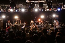 たんこぶちん「セカンドシングル『シアワセタランチュラ』発売記念LIVE！」の様子。